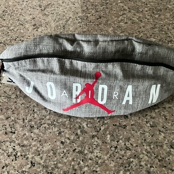 AIR Jordan Crossbody Fanny Pack Bag - Picture 2 of 13